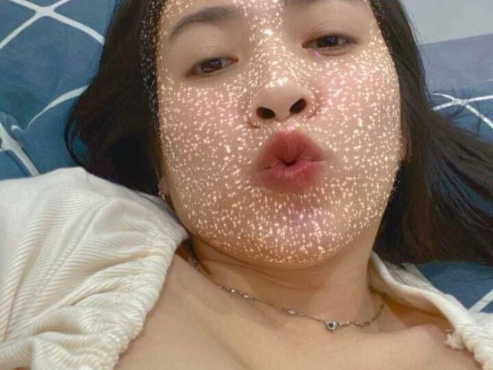 Ảnh 4 của Lộ clip sex Bé Nhi vú to cưỡi ngựa với người yêu rên rỉ
