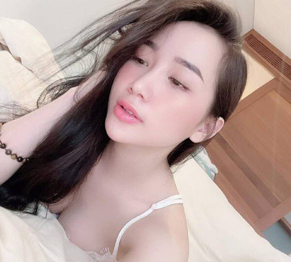 Ảnh 7 của Lộ clip sex em Yến Đỗ cô chủ shop dễ thương (Bản mới update 04-2025)